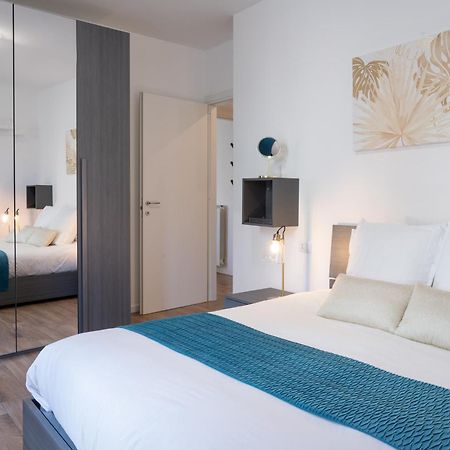 Lora Apartment,Free Private Parking, Self Check In,1 Como Eksteriør billede